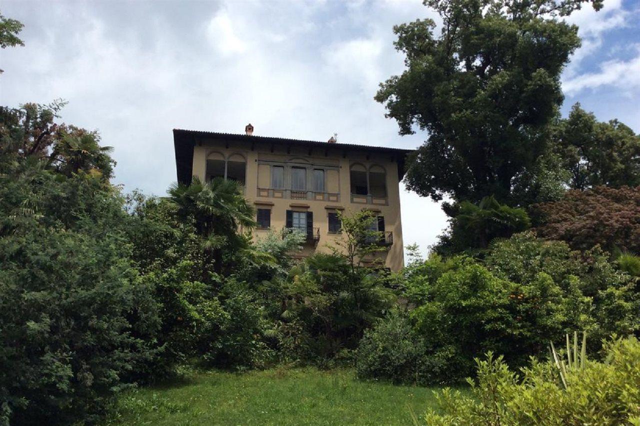 Hotel Villa Della Quercia Verbania Extérieur photo